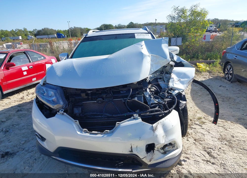 2015 NISSAN ROGUE SL VIN: 5N1AT2MT0FC882298