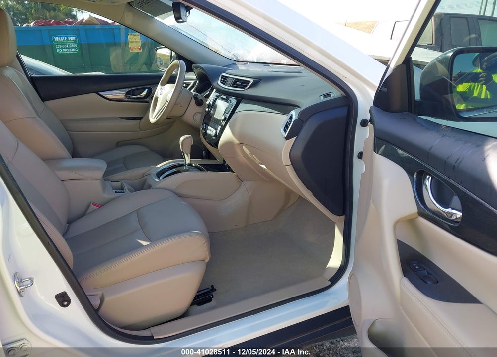 2015 NISSAN ROGUE SL VIN: 5N1AT2MT0FC882298