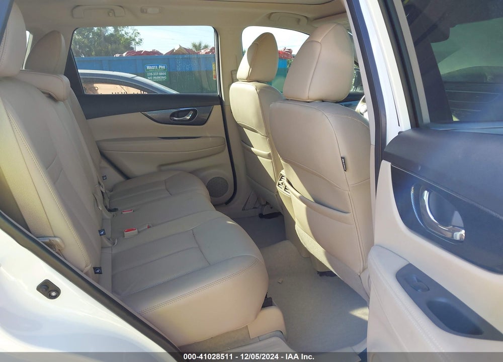 2015 NISSAN ROGUE SL VIN: 5N1AT2MT0FC882298