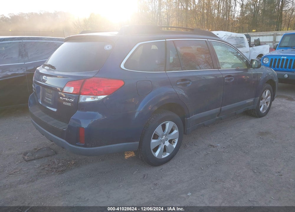 2011 SUBARU OUTBACK 2.5I PREMIUM VIN: 4S4BRBCC7B3385795