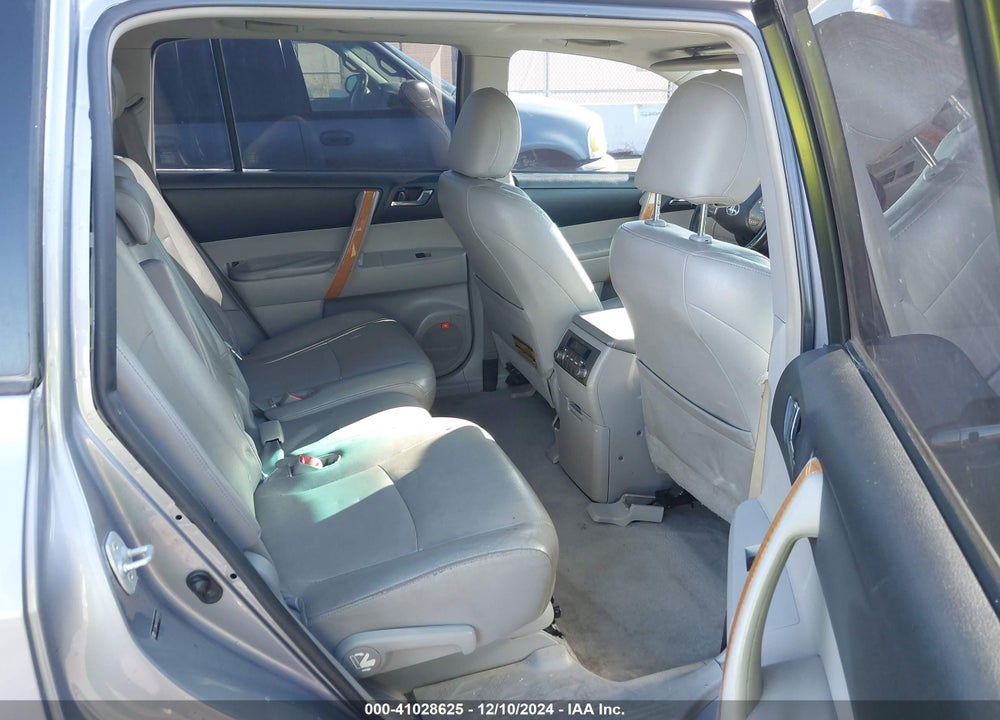 2008 TOYOTA HIGHLANDER HYBRID LIMITED VIN: JTEEW44A982009063