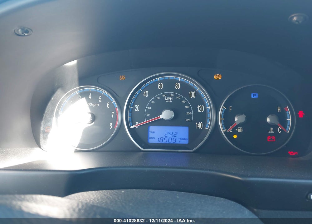 2009 HYUNDAI SANTA FE SE VIN: 5NMSH13E19H243621