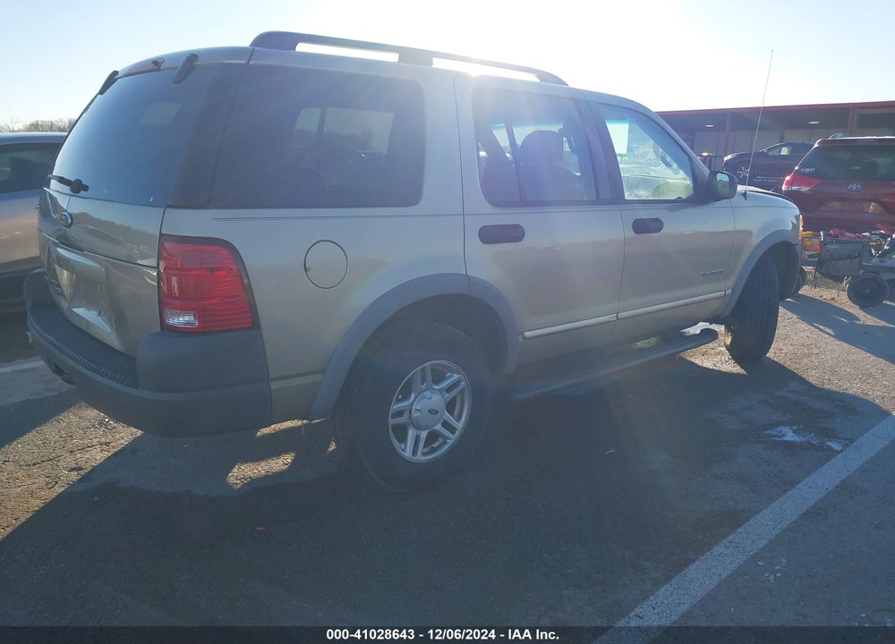 2002 FORD EXPLORER XLS VIN: 1FMZU72E62UC43610