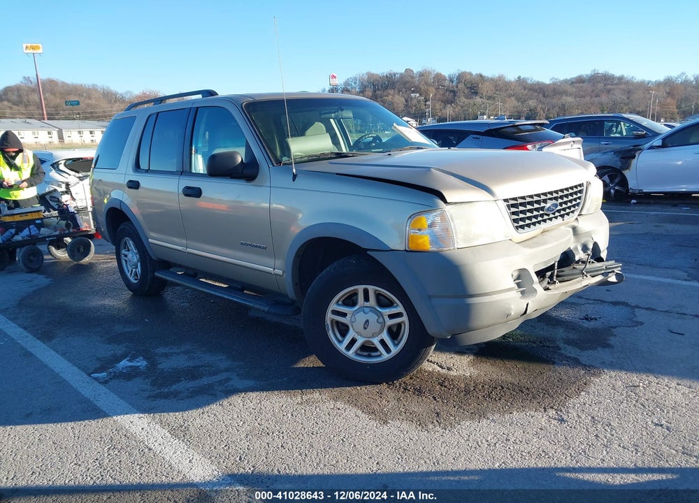 2002 FORD EXPLORER XLS VIN: 1FMZU72E62UC43610