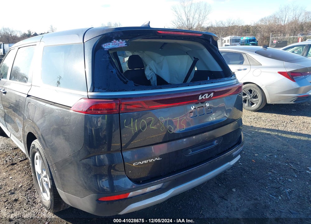 2023 KIA CARNIVAL MPV LX SEAT PACKAGE VIN: KNDNB4H34P6208248