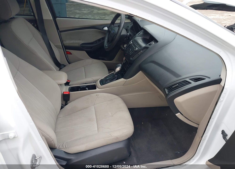 2018 FORD FOCUS VIN: 1FADP3F23JL278985