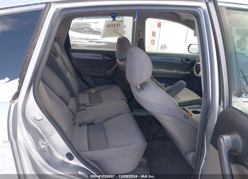 2008 HONDA CR-V LX VIN: JHLRE48338C010064