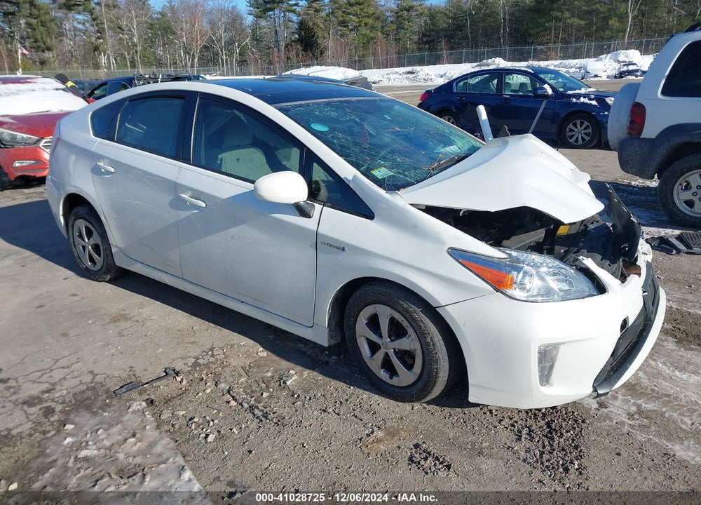 2013 TOYOTA PRIUS THREE VIN: JTDKN3DU2D5681988