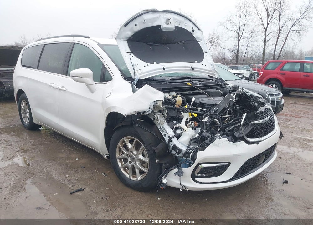 2022 CHRYSLER PACIFICA TOURING L VIN: 2C4RC1BG8NR142835