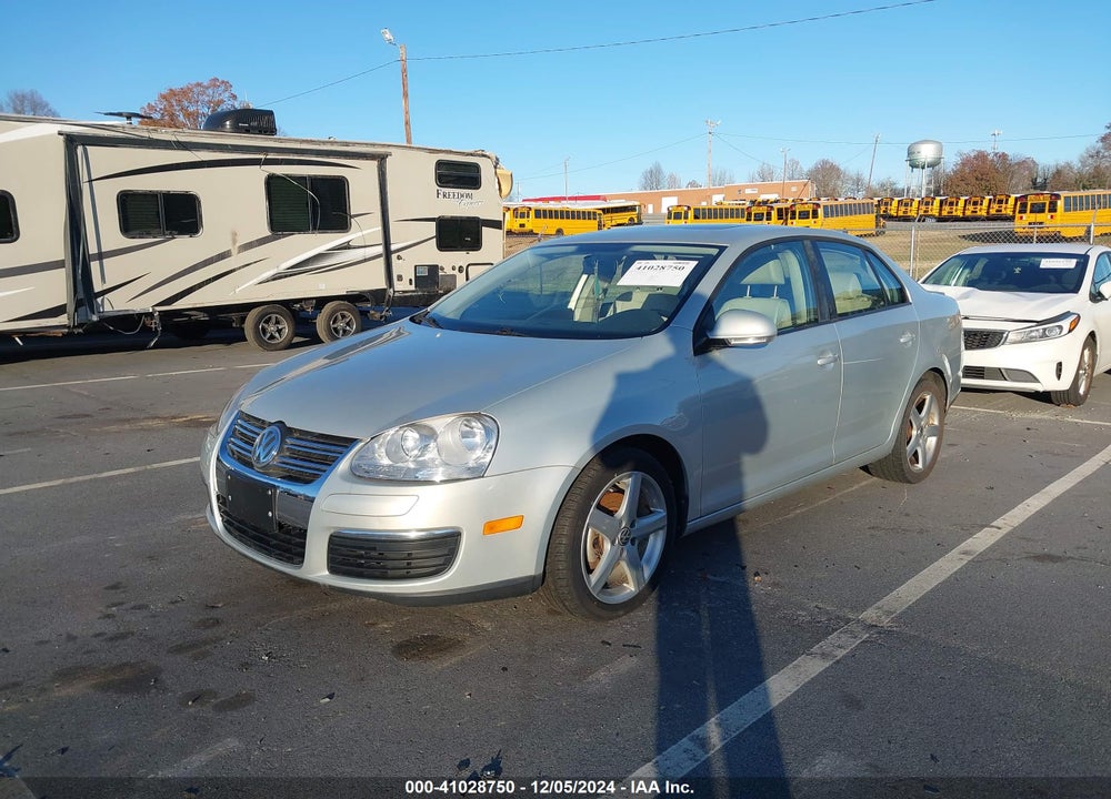 2010 VOLKSWAGEN JETTA LIMITED EDITION VIN: 3VWRZ7AJ4AM145213