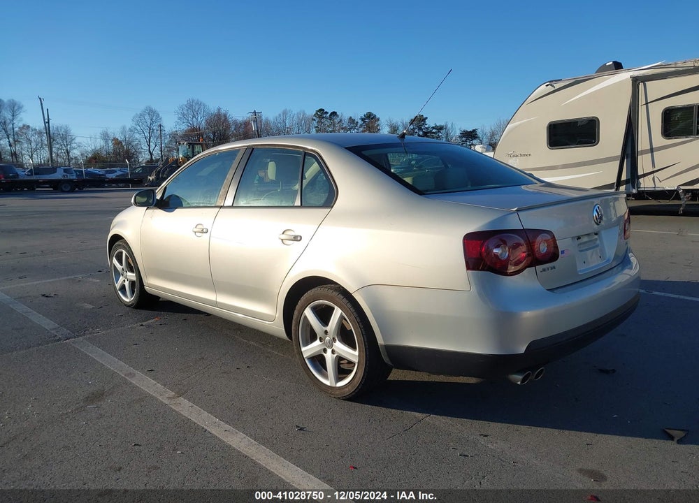 2010 VOLKSWAGEN JETTA LIMITED EDITION VIN: 3VWRZ7AJ4AM145213