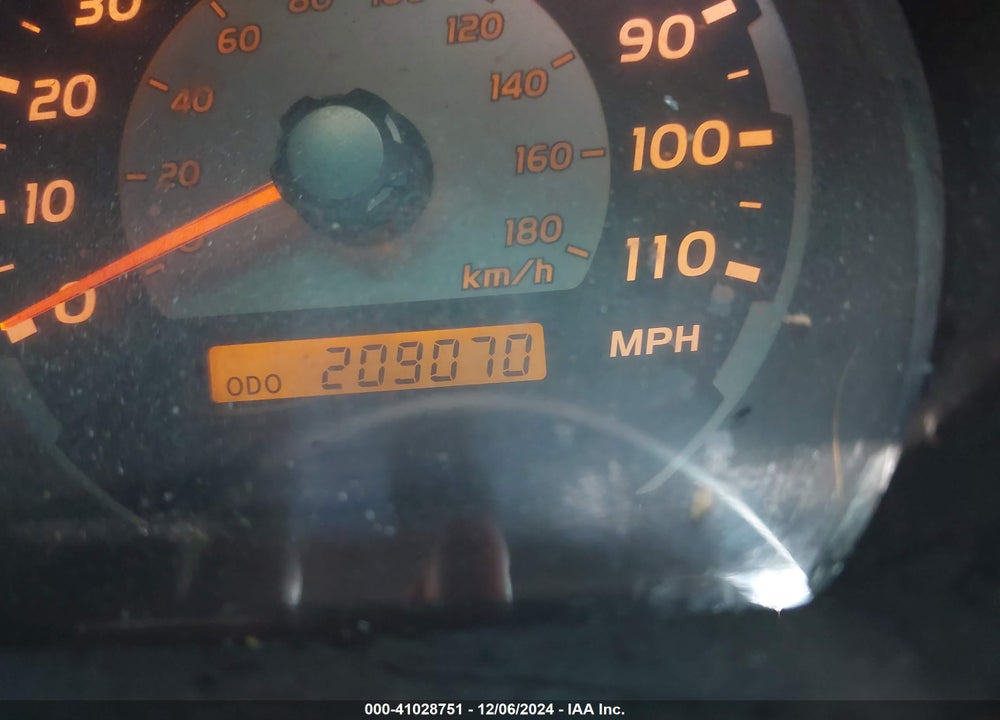 2004 TOYOTA 4RUNNER SR5 V6 VIN: JTEBU14R240055451