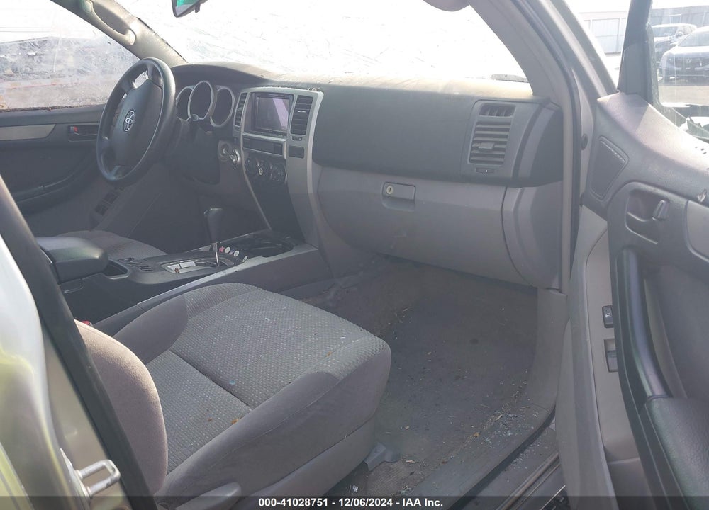 2004 TOYOTA 4RUNNER SR5 V6 VIN: JTEBU14R240055451