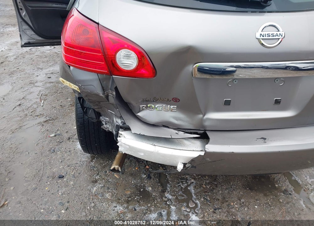 2013 NISSAN ROGUE S VIN: JN8AS5MV4DW648157