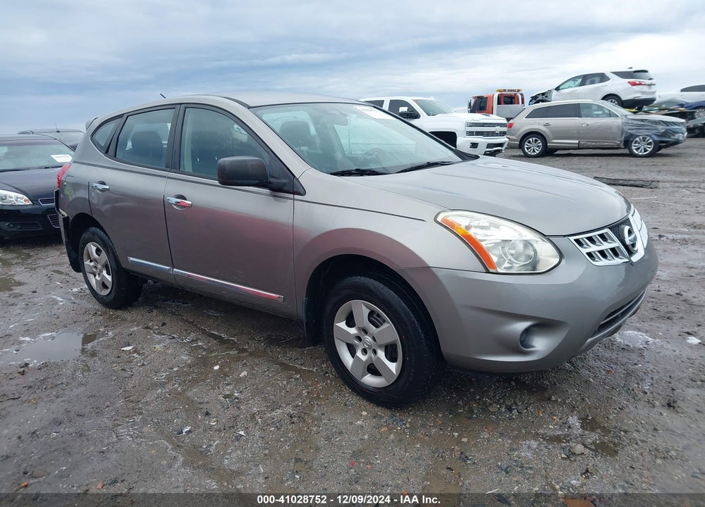 2013 NISSAN ROGUE S VIN: JN8AS5MV4DW648157