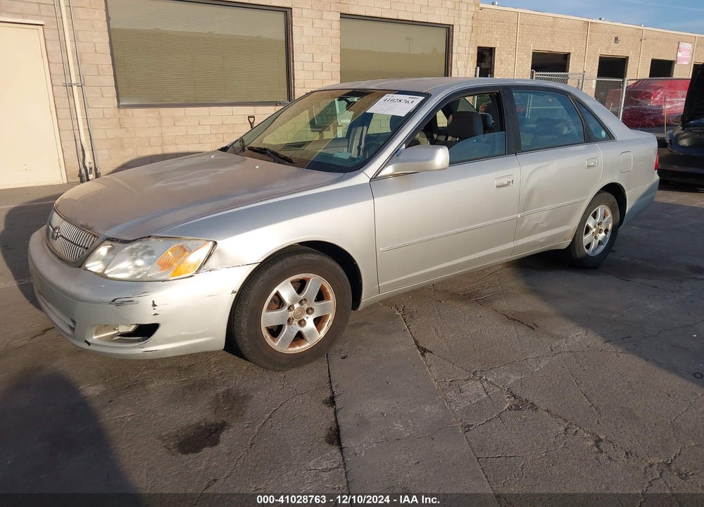 2001 TOYOTA AVALON XL VIN: 4T1BF28B51U146487