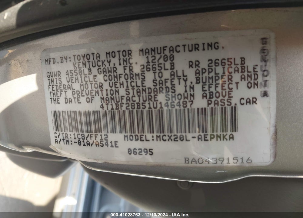 2001 TOYOTA AVALON XL VIN: 4T1BF28B51U146487