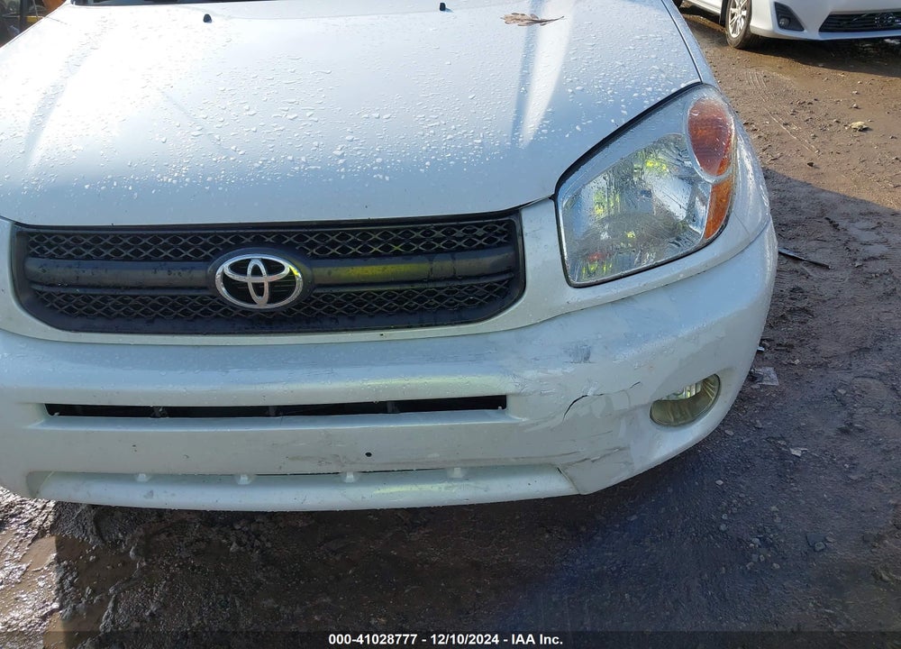 2005 TOYOTA RAV4 VIN: JTEGD20VX50071672