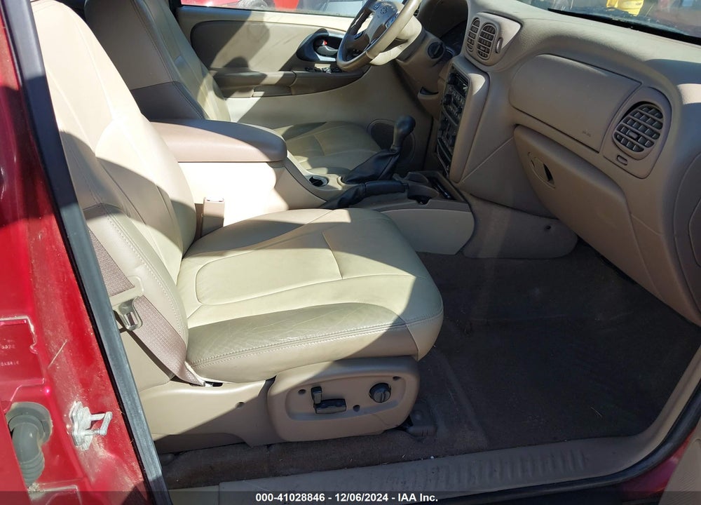 2004 CHEVROLET TRAILBLAZER LT VIN: 1GNDS13S042257952