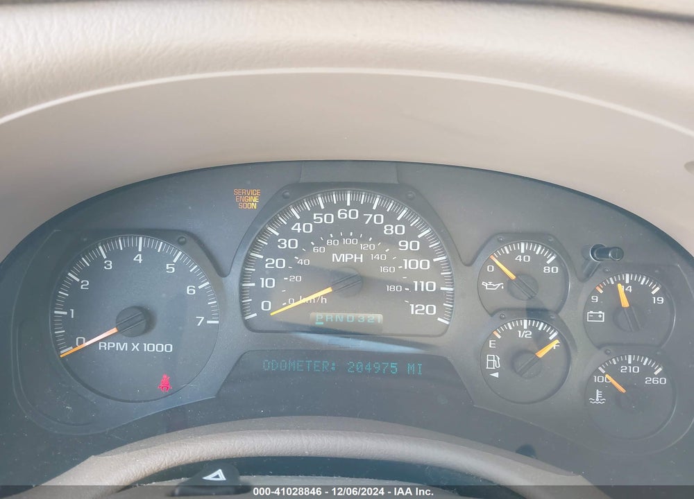 2004 CHEVROLET TRAILBLAZER LT VIN: 1GNDS13S042257952