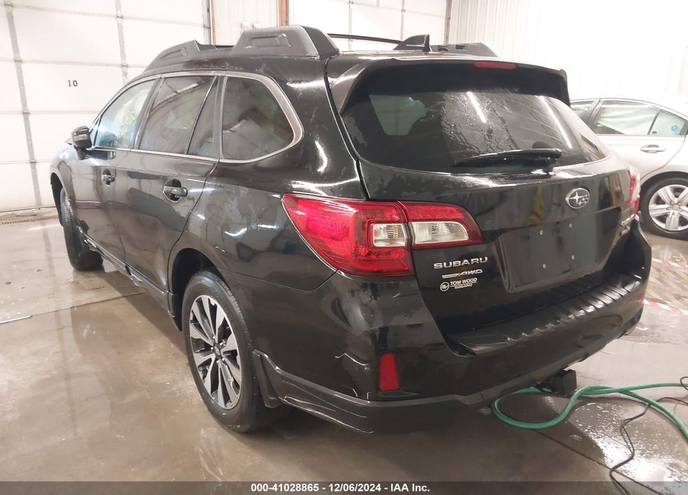 2016 SUBARU OUTBACK 2.5I LIMITED VIN: 4S4BSBNC5G3321019