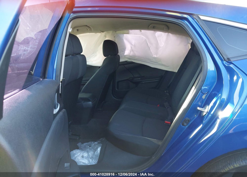 2019 HONDA CIVIC LX VIN: 19XFC2F66KE202361