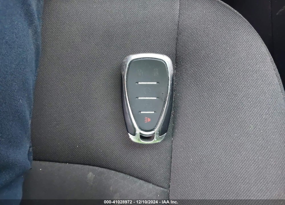 2019 CHEVROLET MALIBU LT VIN: 1G1ZD5ST2KF117622