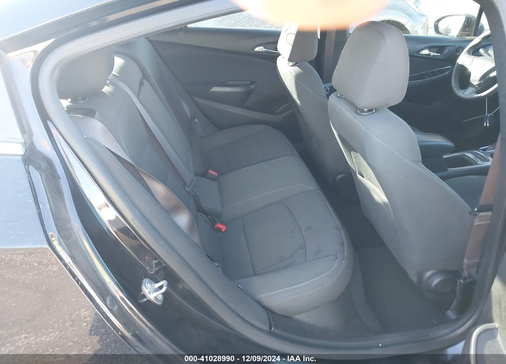 2017 CHEVROLET CRUZE VIN: 1G1BE5SM4H7151815