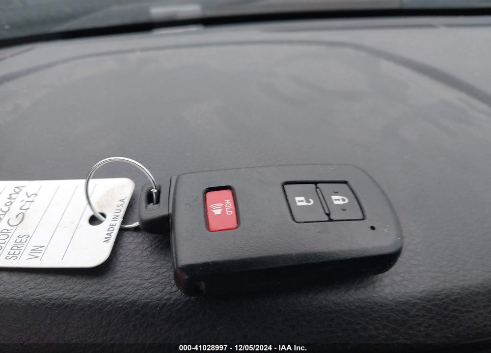2021 TOYOTA TACOMA VIN: 5TFCZ5AN9MX258511