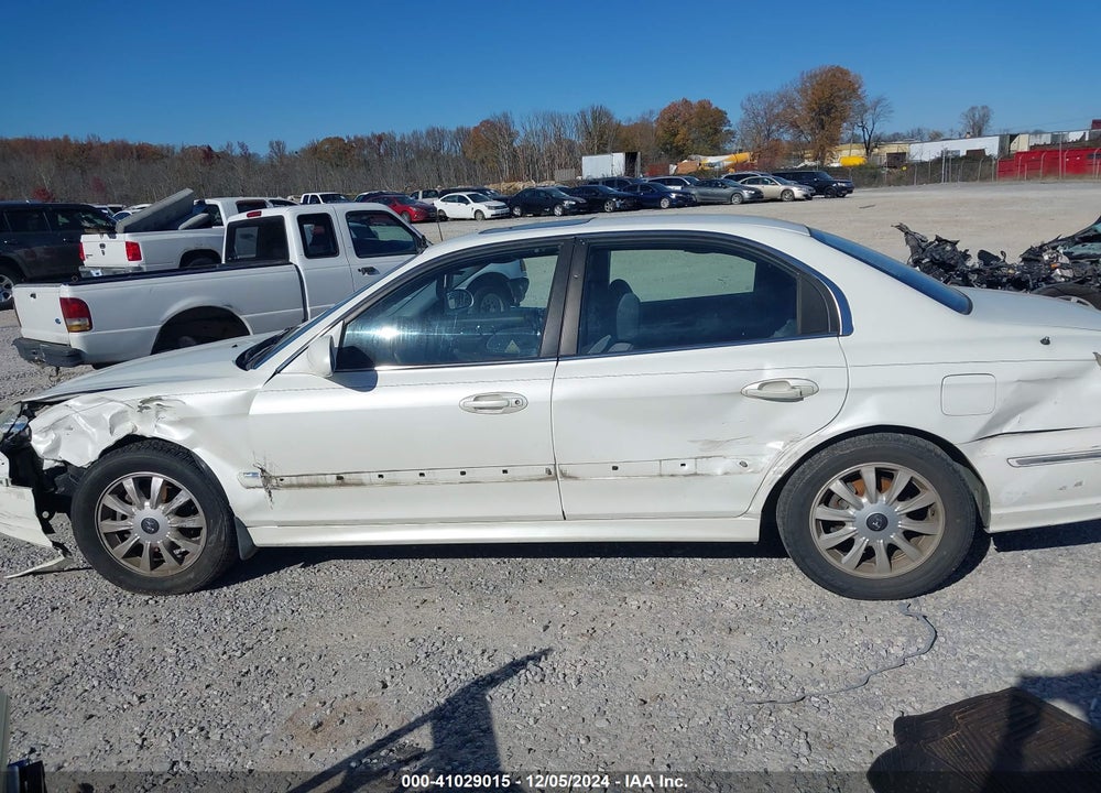 2005 HYUNDAI SONATA GLS/LX VIN: KMHWF35HX5A129031
