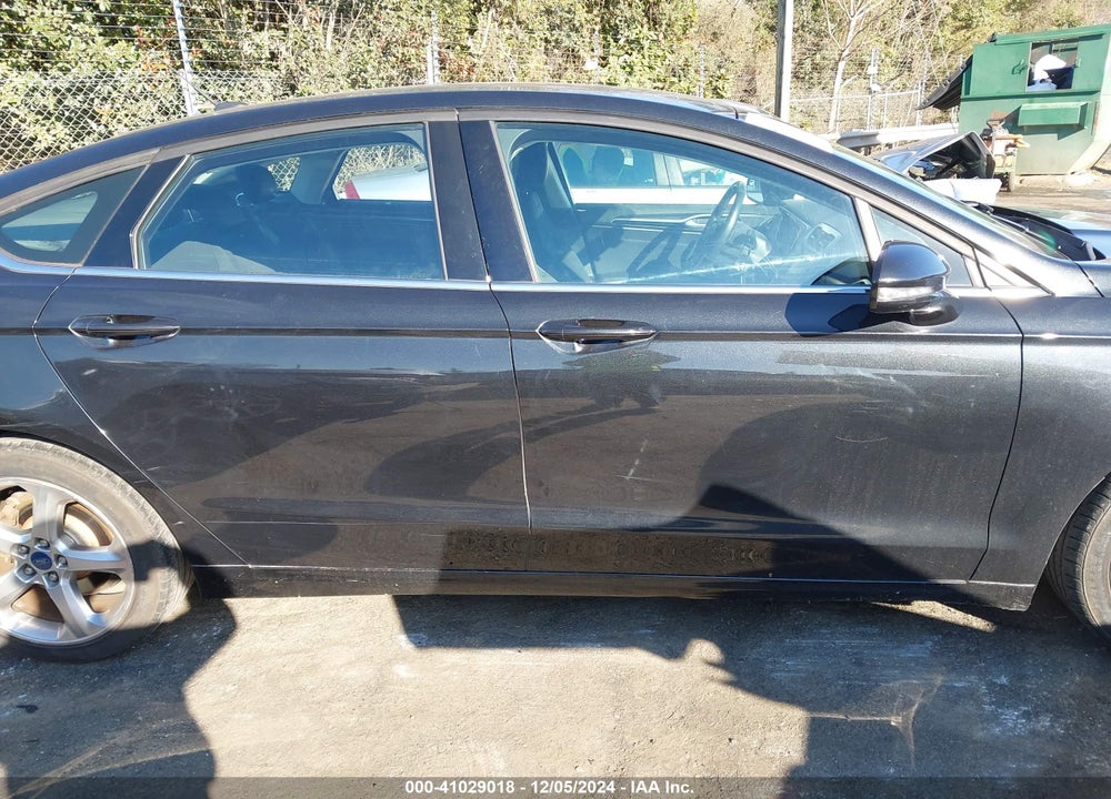2015 FORD FUSION SE VIN: 3FA6P0HD9FR211127