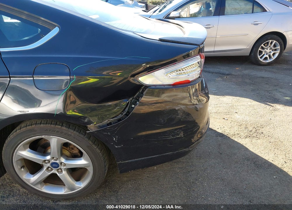 2015 FORD FUSION SE VIN: 3FA6P0HD9FR211127
