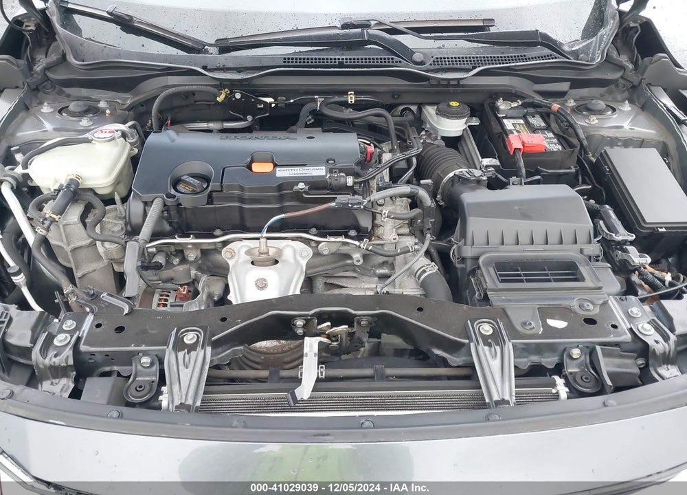 2018 HONDA CIVIC VIN: 2HGFC2F5XJH526070