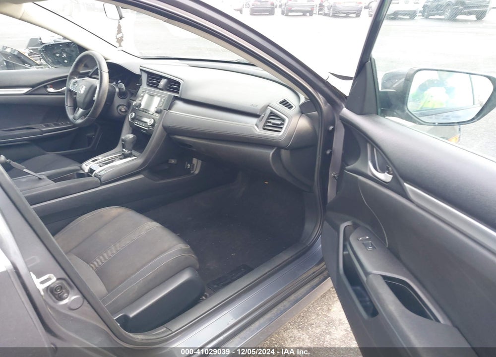 2018 HONDA CIVIC VIN: 2HGFC2F5XJH526070
