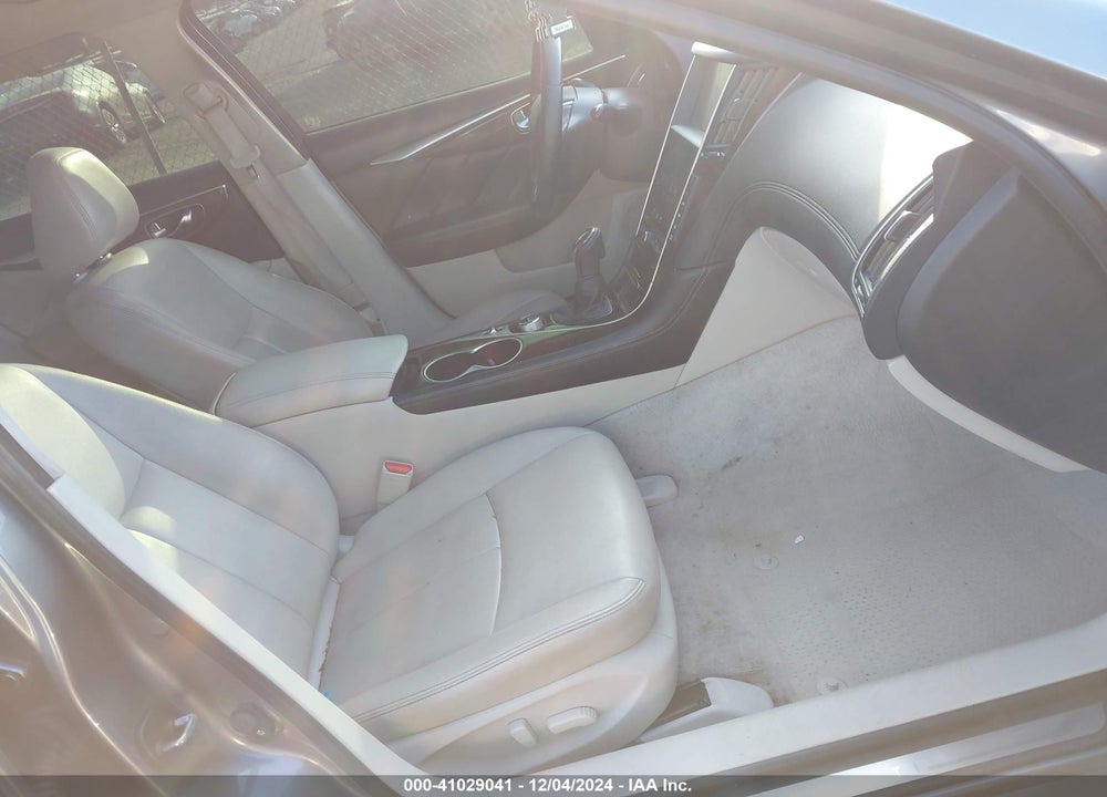 2018 INFINITI Q50 3.0T LUXE VIN: JN1EV7AP1JM365554