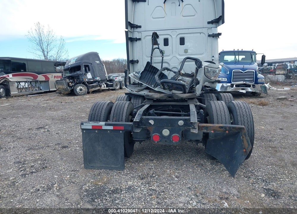 2016 FREIGHTLINER CASCADIA 125 VIN: 3AKJGLDR7GSGW8462