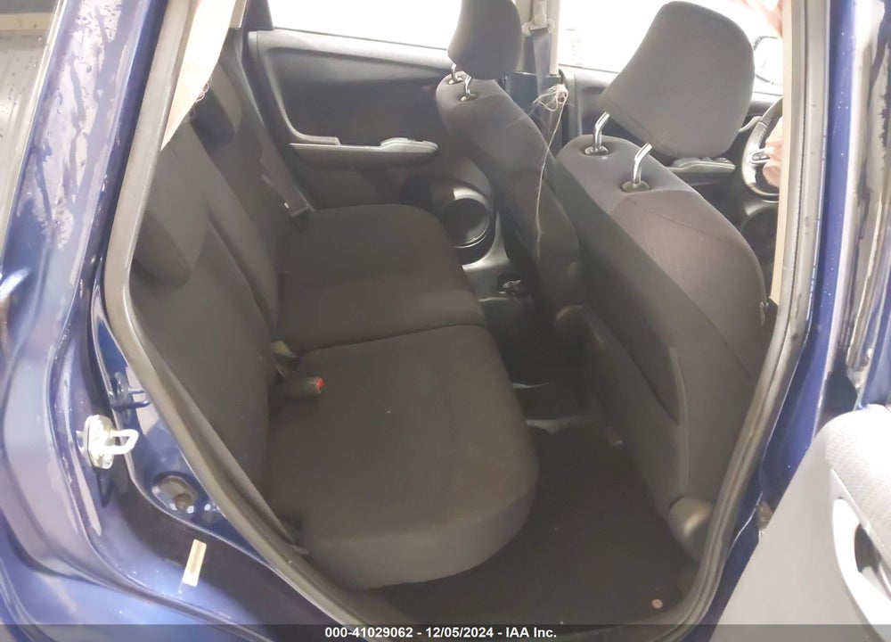 2013 HONDA FIT SPORT VIN: JHMGE8H5XDC009709