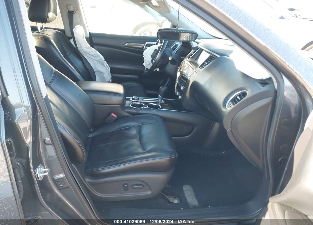 2013 NISSAN PATHFINDER SL VIN: 5N1AR2MM4DC623673