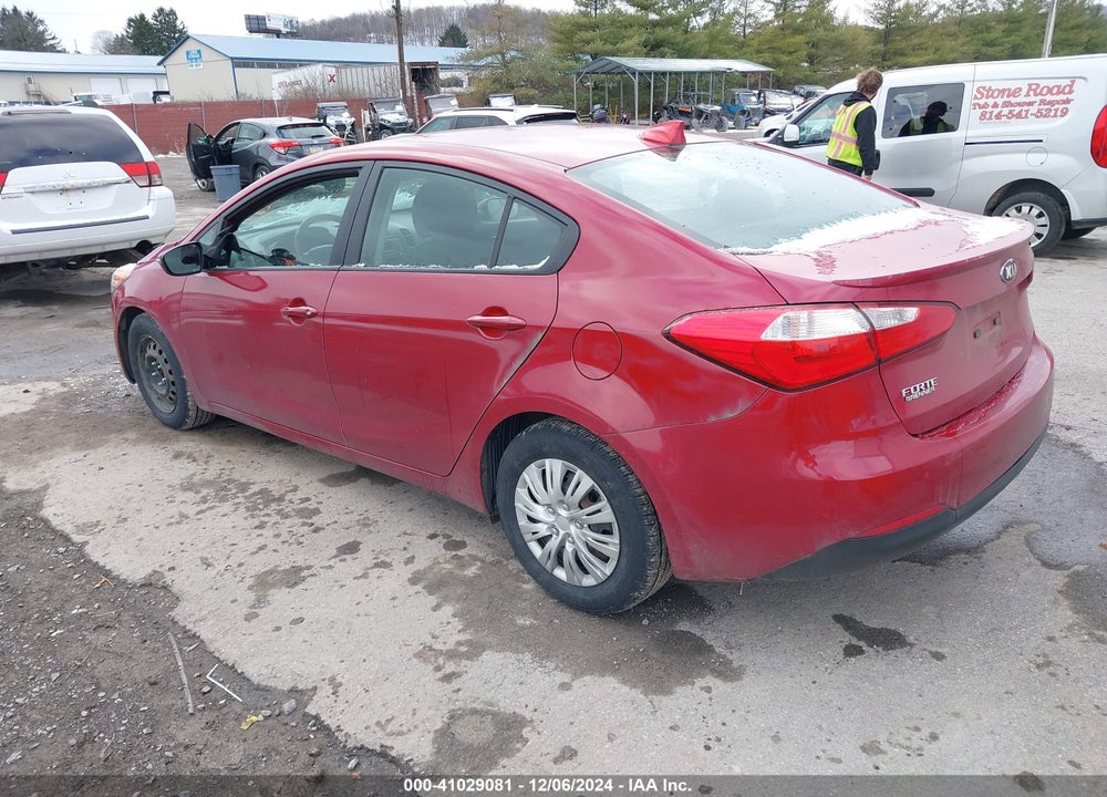 2015 KIA FORTE VIN: KNAFX4A61F5399817