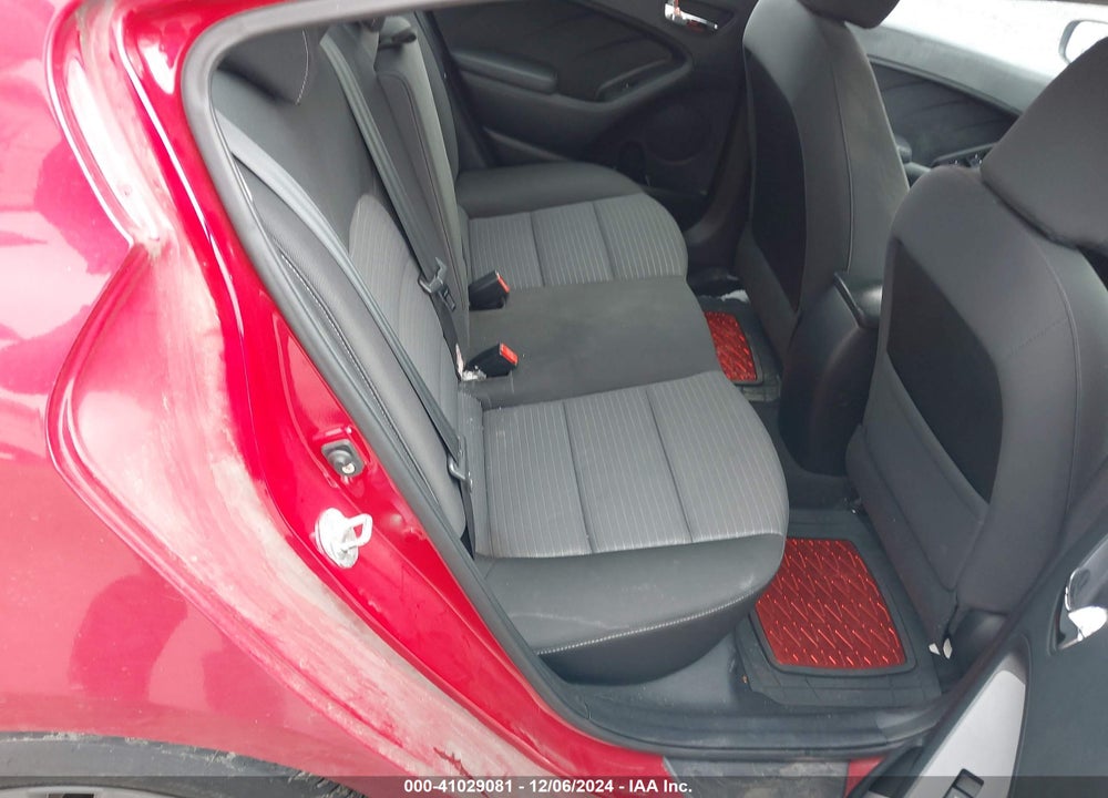 2015 KIA FORTE VIN: KNAFX4A61F5399817