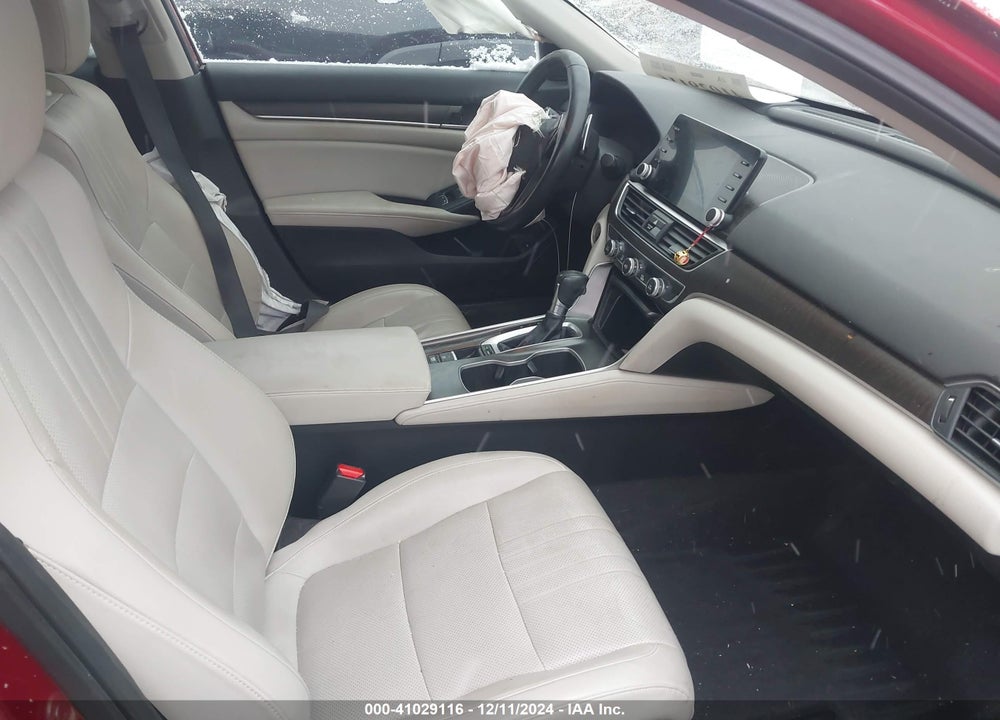 2018 HONDA ACCORD TOURING VIN: 1HGCV1F91JA035637