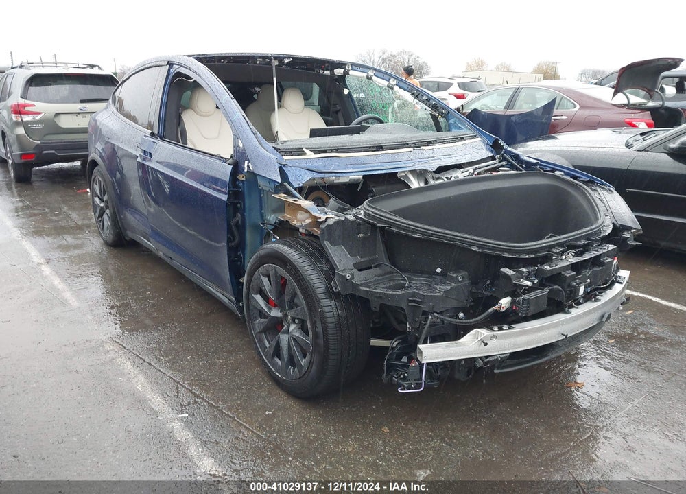 2023 TESLA MODEL X PLAID TRI MOTOR ALL-WHEEL DRIVE VIN: 7SAXCBE62PF406391