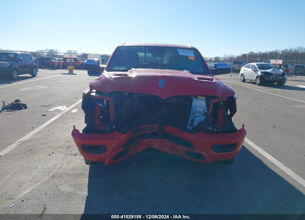 2019 RAM 1500 LAIE  4X4 6'4 BOX VIN: 1C6SRFDT6KN567333