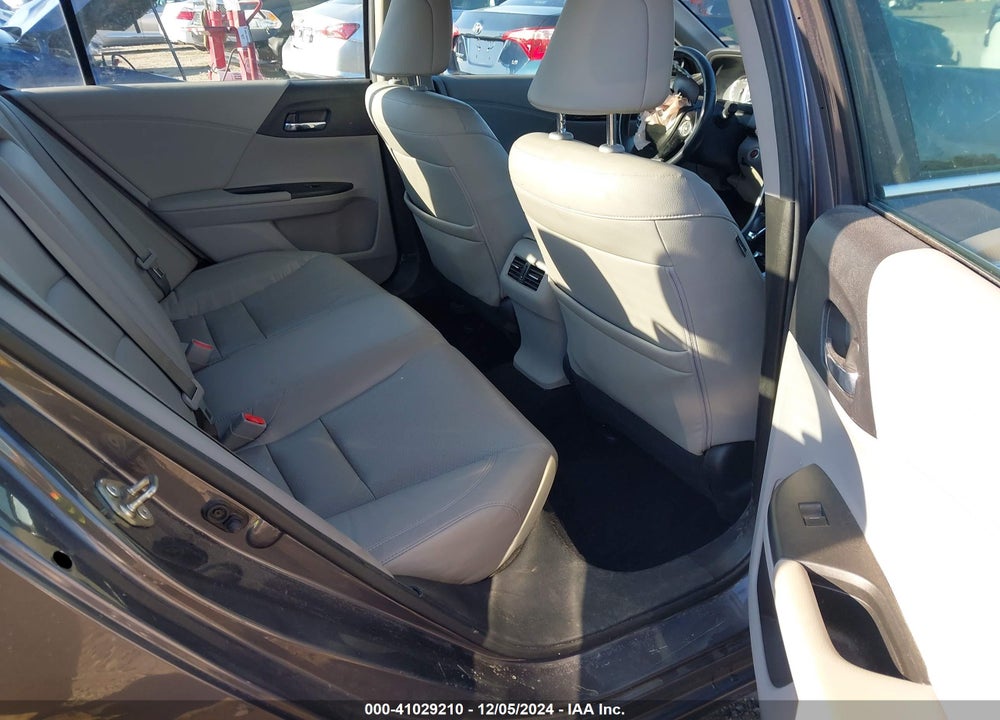 2016 HONDA ACCORD EX-L VIN: 1HGCR2F87GA117883
