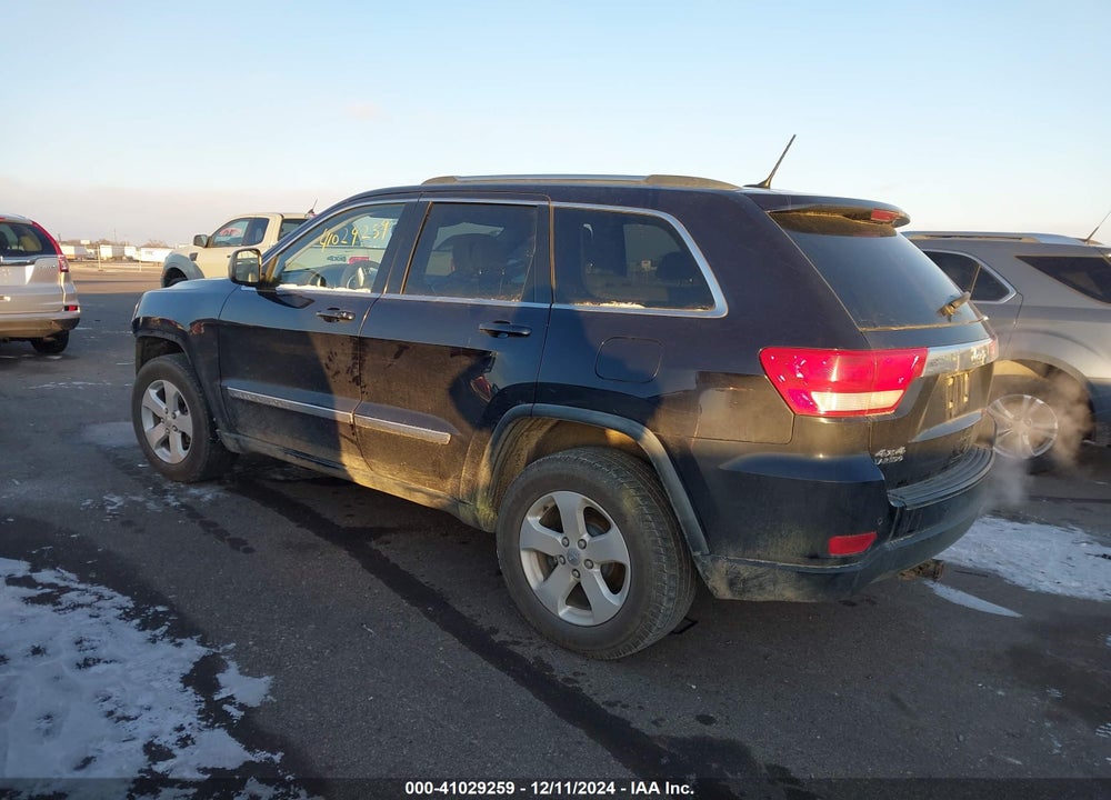 2011 JEEP GRAND CHEROKEE VIN: 1J4RR4GG4BC522584