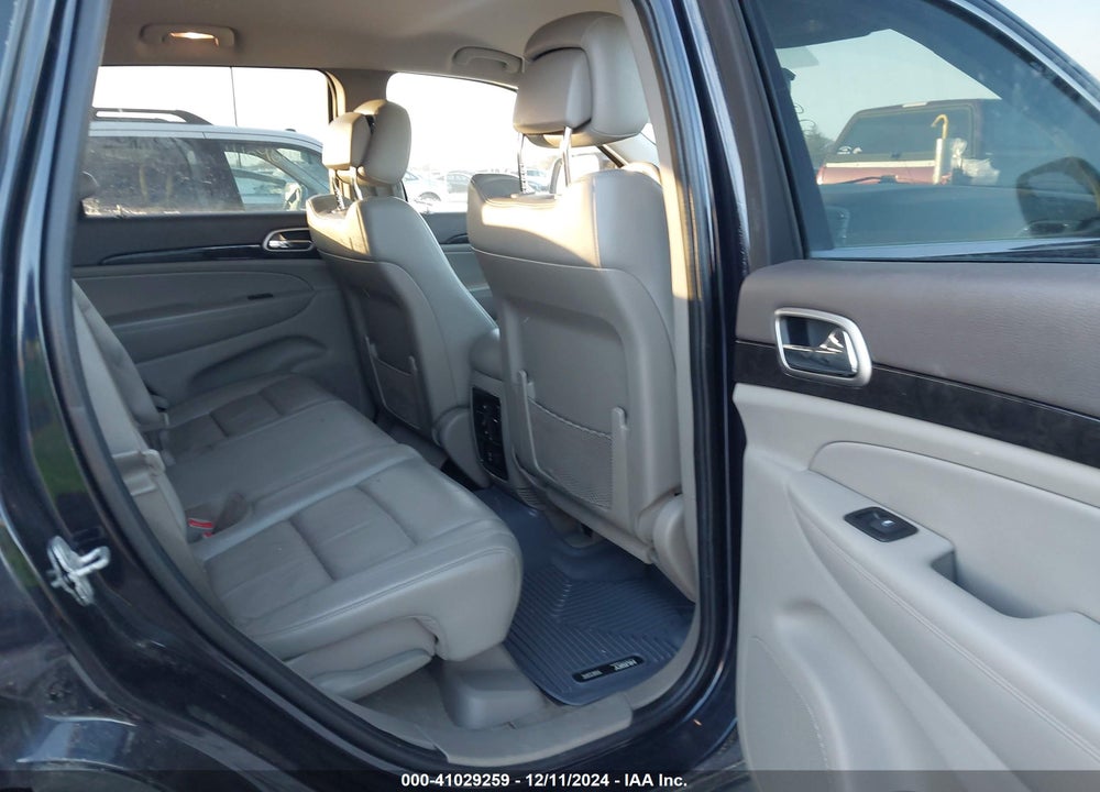 2011 JEEP GRAND CHEROKEE VIN: 1J4RR4GG4BC522584