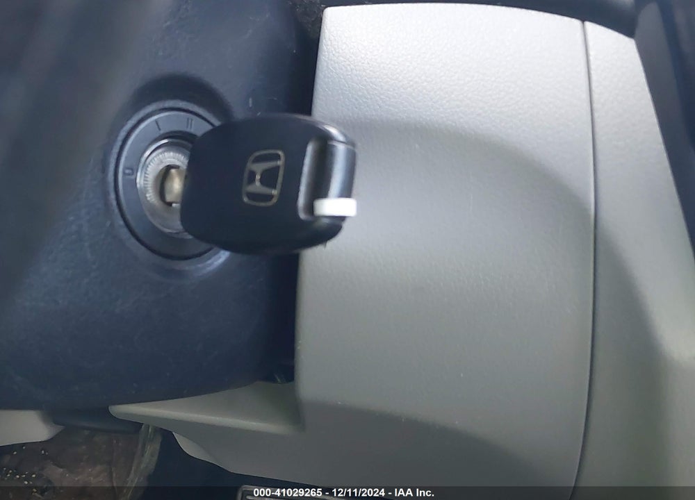 2013 HONDA CIVIC LX VIN: 19XFB2F5XDE045558