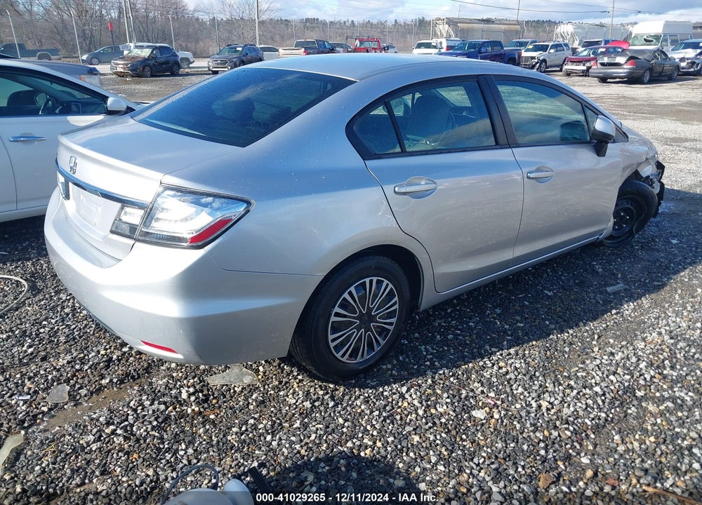 2013 HONDA CIVIC LX VIN: 19XFB2F5XDE045558