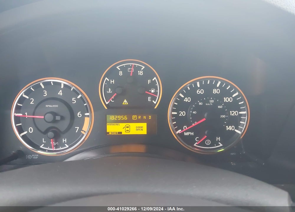 2014 NISSAN ARMADA PLATINUM/SL/SV VIN: 5N1BA0NFXEN612702