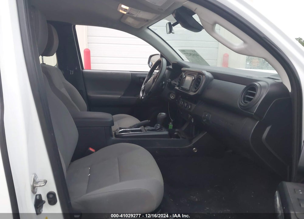 2018 TOYOTA TACOMA SR VIN: 5TFRX5GN8JX119022